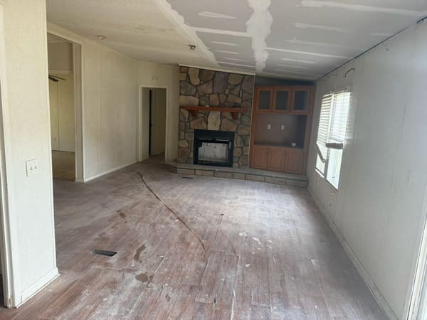 203 Oak Street photo 6
