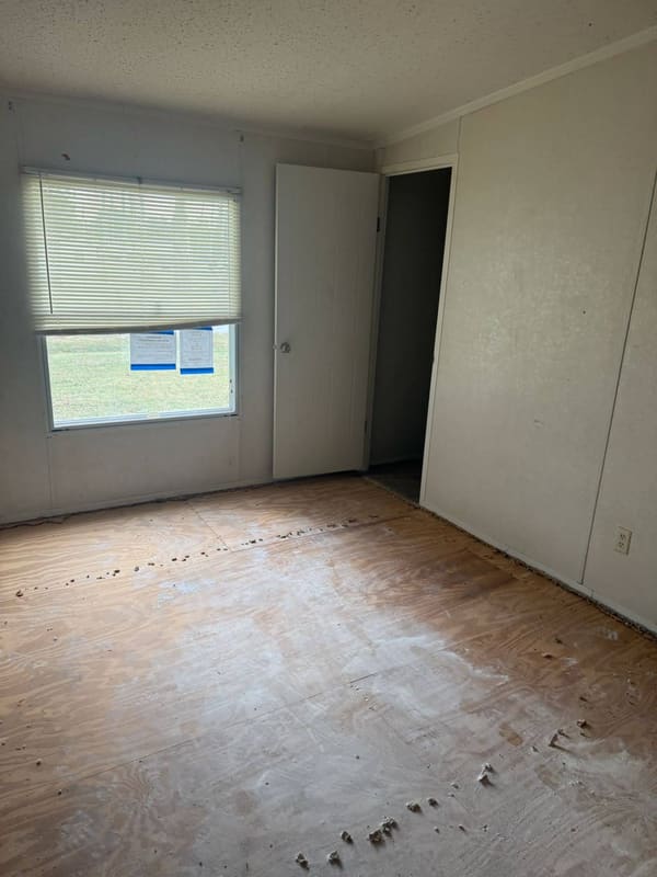 203 Oak Street photo 8