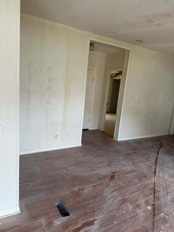 203 Oak Street photo 11