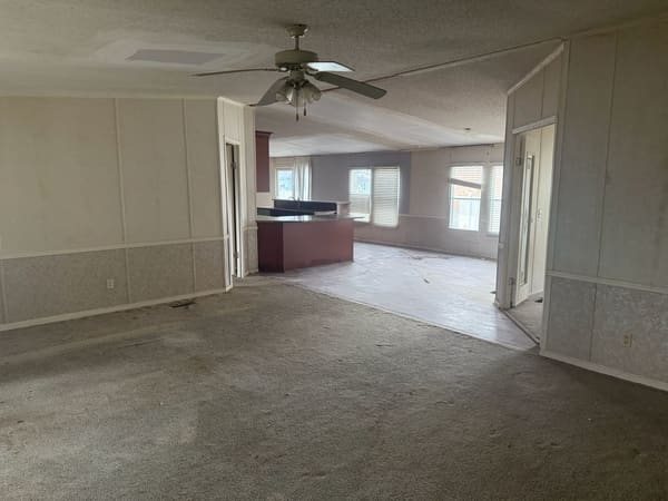 203 Oak Street photo 12