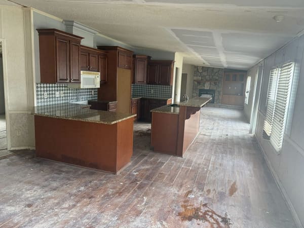 203 Oak Street photo 14