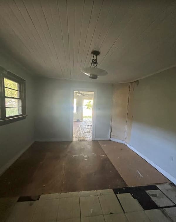 219 Olive St photo 7