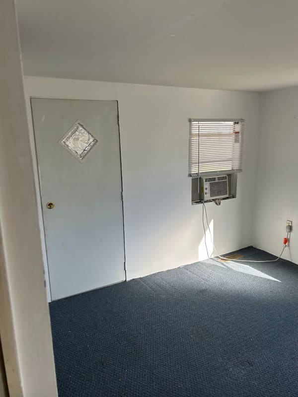 2708 S Brunswick Street photo 8