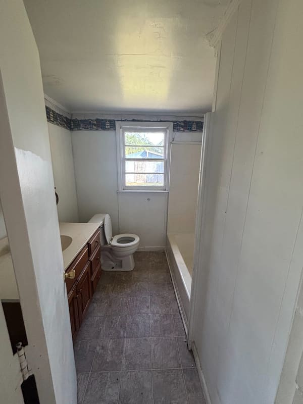 110 Newton Trail photo 7