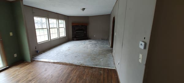 423 Thompson Street photo 2
