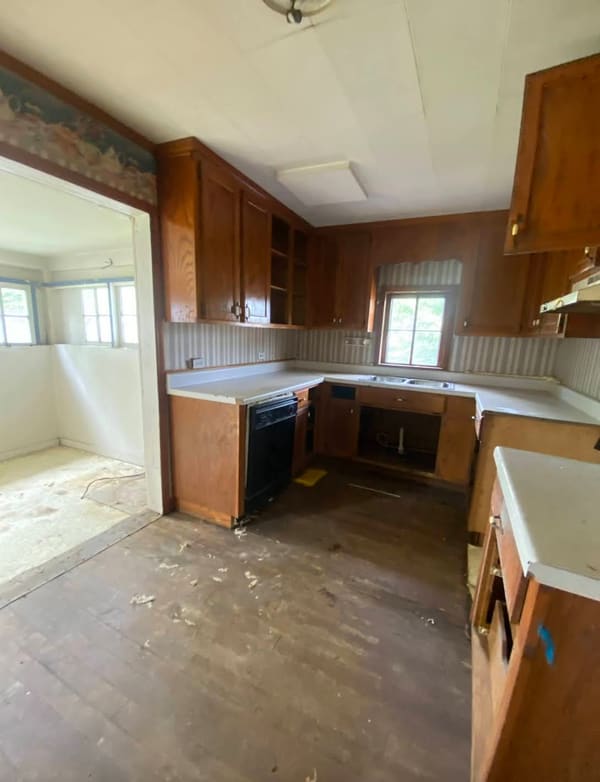 7140 7th Avenue photo 2