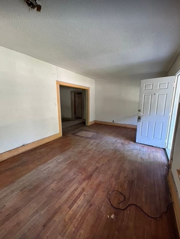 307 Walnut Street photo 3