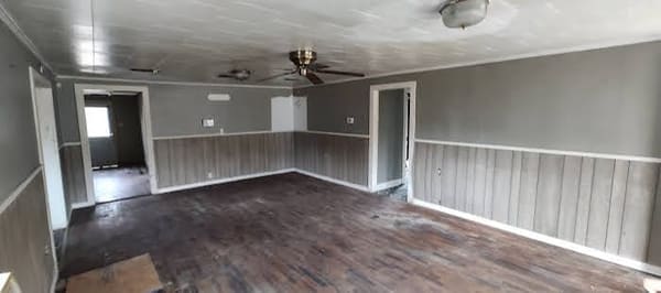 674 Tate Street photo 4