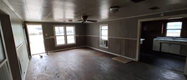 674 Tate Street photo 5