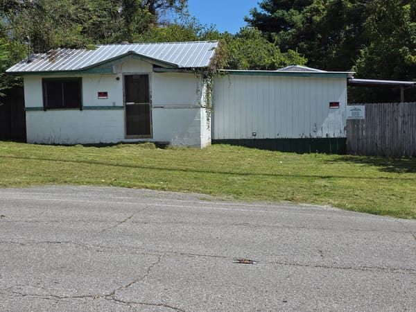1606 Altamont Street  photo 2