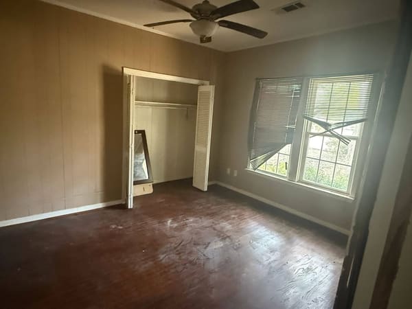 209 East Maple Street photo 10