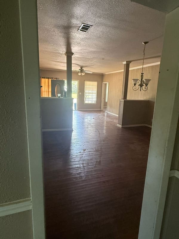 209 East Maple Street photo 13