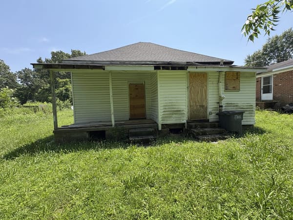 334 Matthews St  photo 5