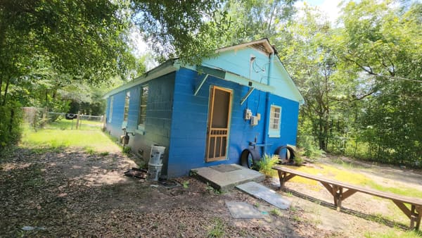 1331 E Tift Avenue photo 2