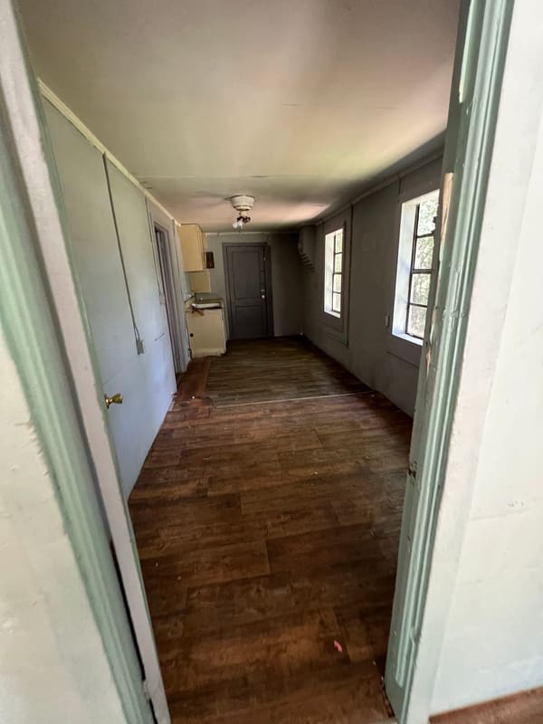 1331 E Tift Avenue photo 4