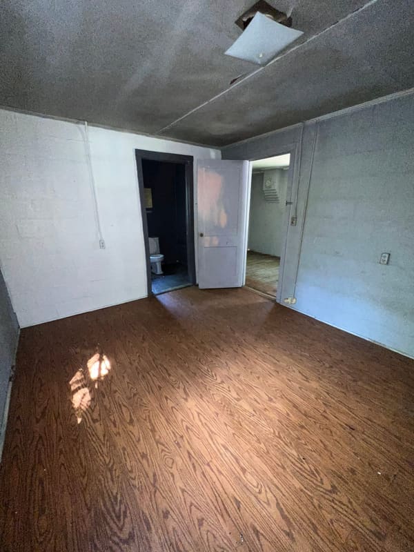 1331 E Tift Avenue photo 9
