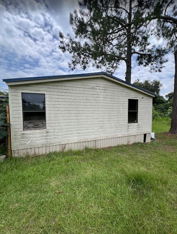 6096 Collins Street photo 5