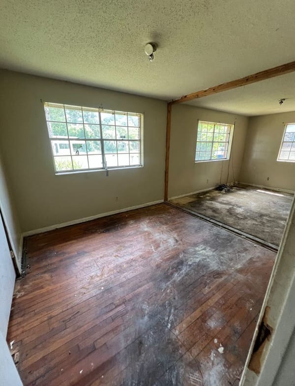916 Jamestown Drive photo 6