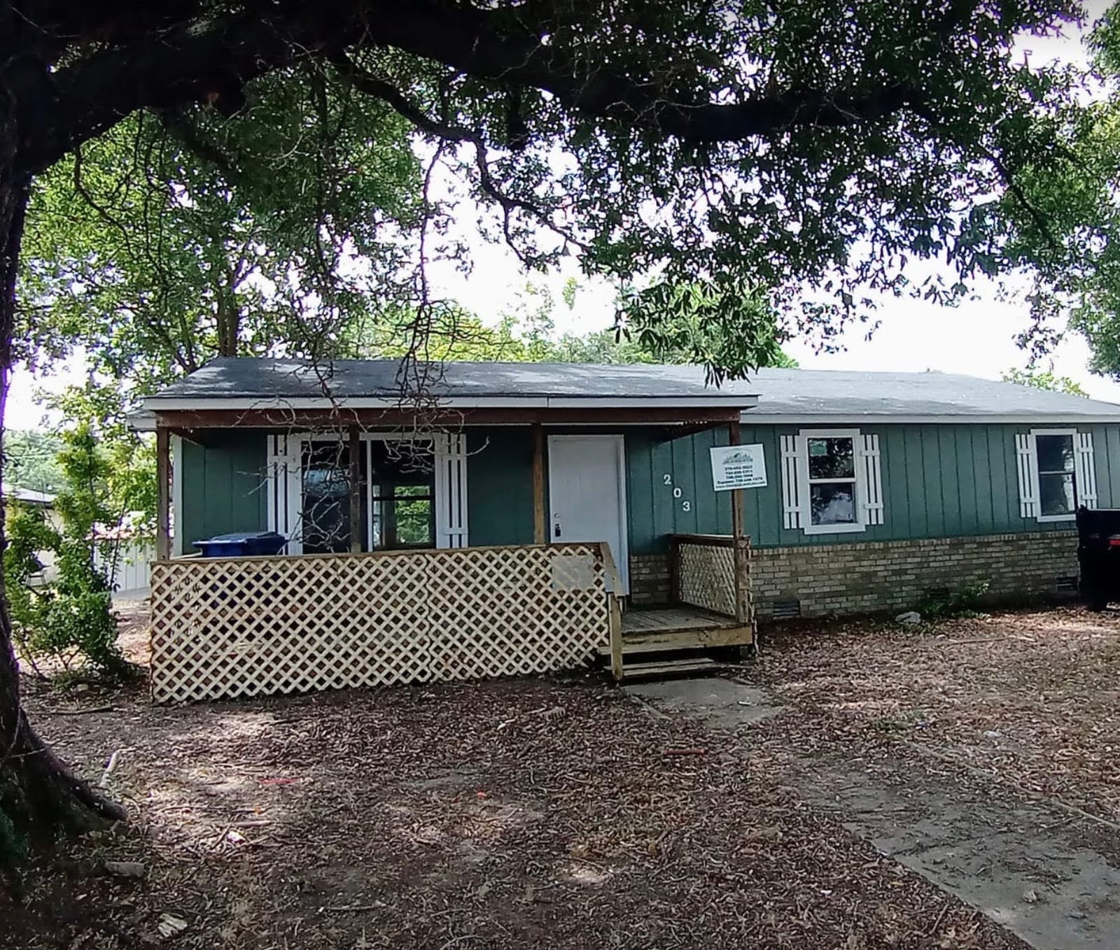 203 NW 2nd Street