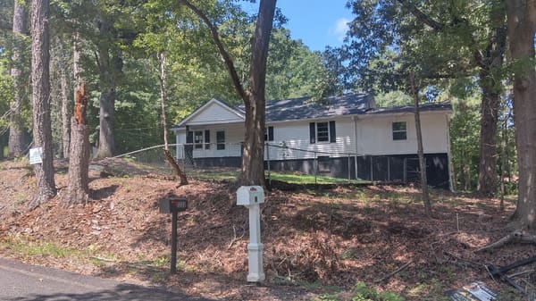 1333 Grant Avenue photo 1