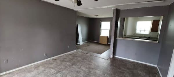 323 Phillips Rd 325 photo 4