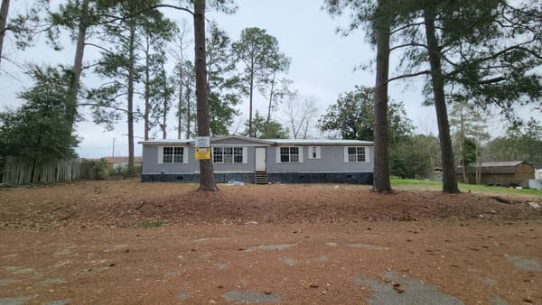 127 Dove Street photo 1
