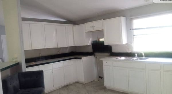 570 Forestwood Drive photo 3