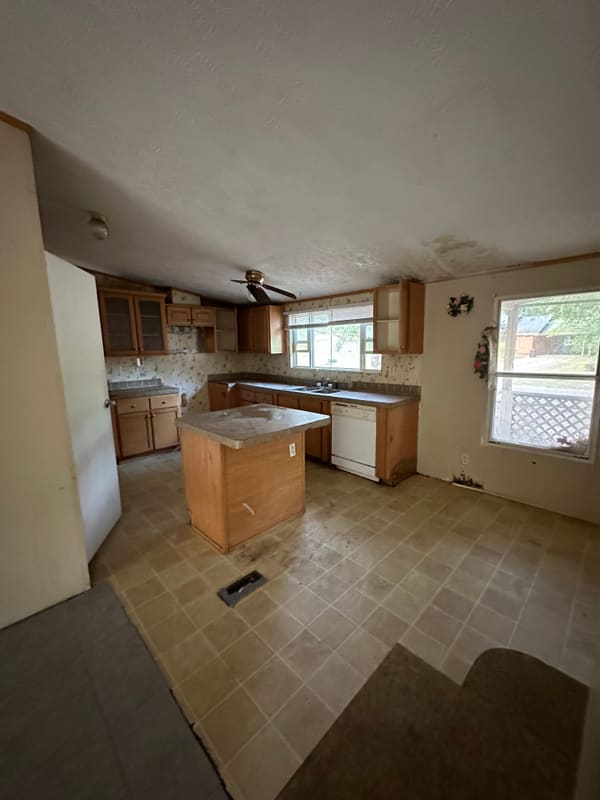 104 Appleridge Road photo 3