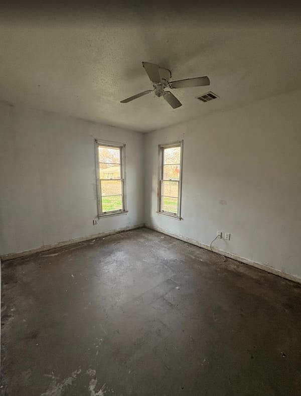 767 Queensbury Drive photo 8