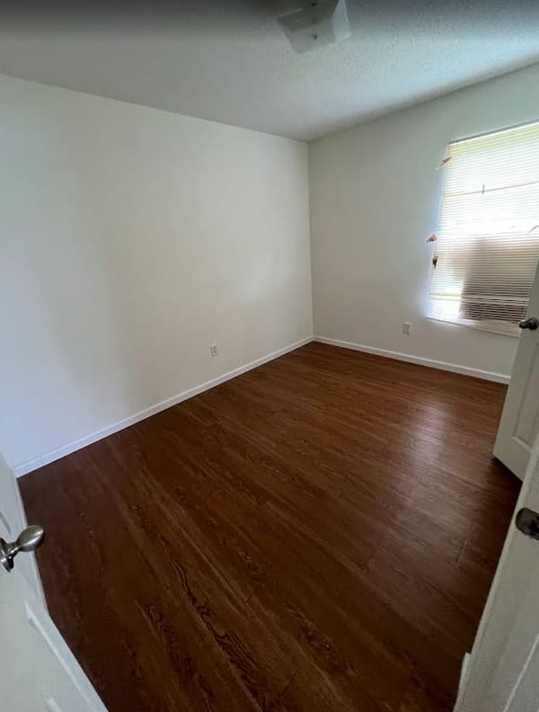 228 S Hudson Street photo 8