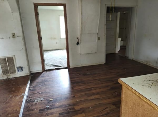 790 E Jackson Street photo 5