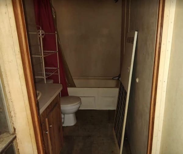 208 Whittington photo 2