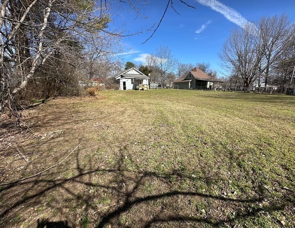 603 Parks Street photo 4