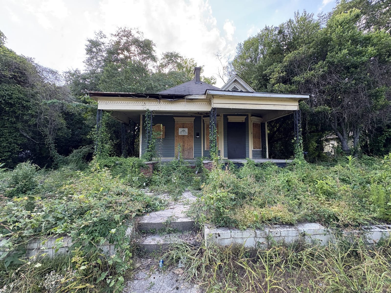 1059 Burton Avenue