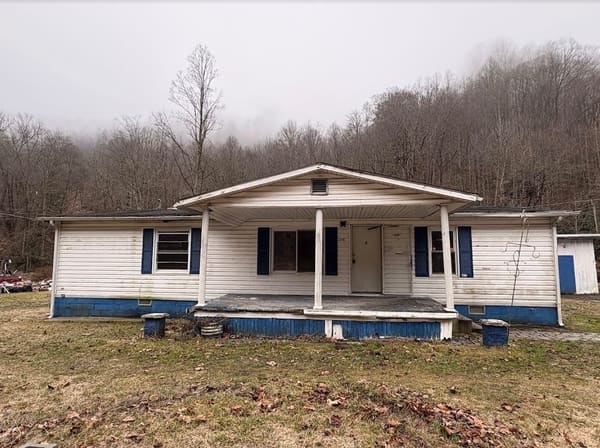 2320 Roda Road photo 3