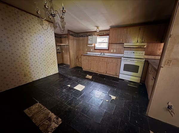 2320 Roda Road photo 9
