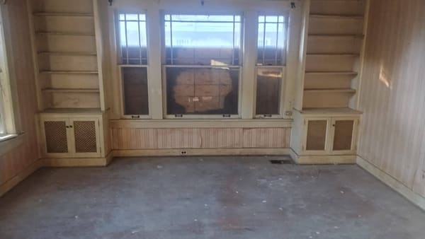 1318 S Laurel Street  photo 2
