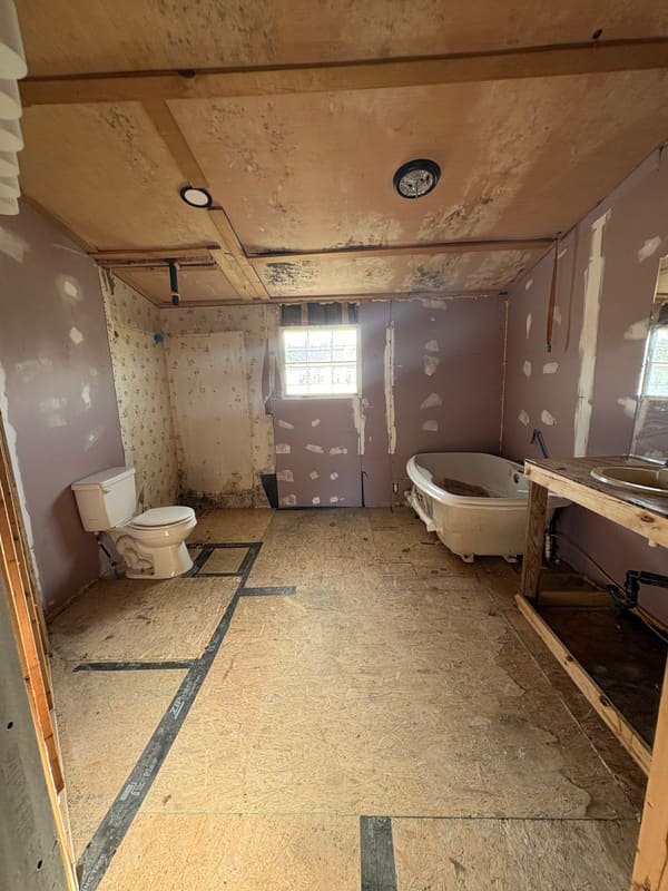 596 Emmett Ln photo 11