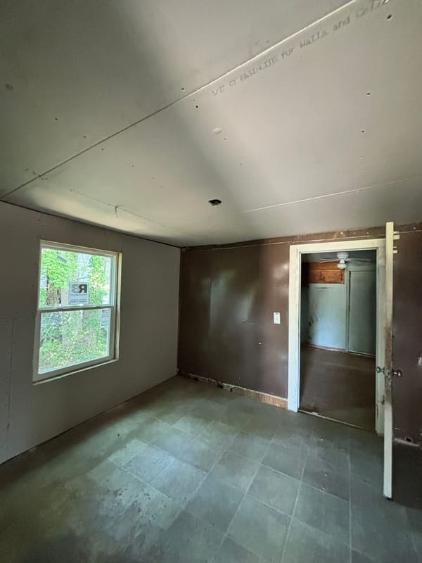908 W Ingram Street photo 7